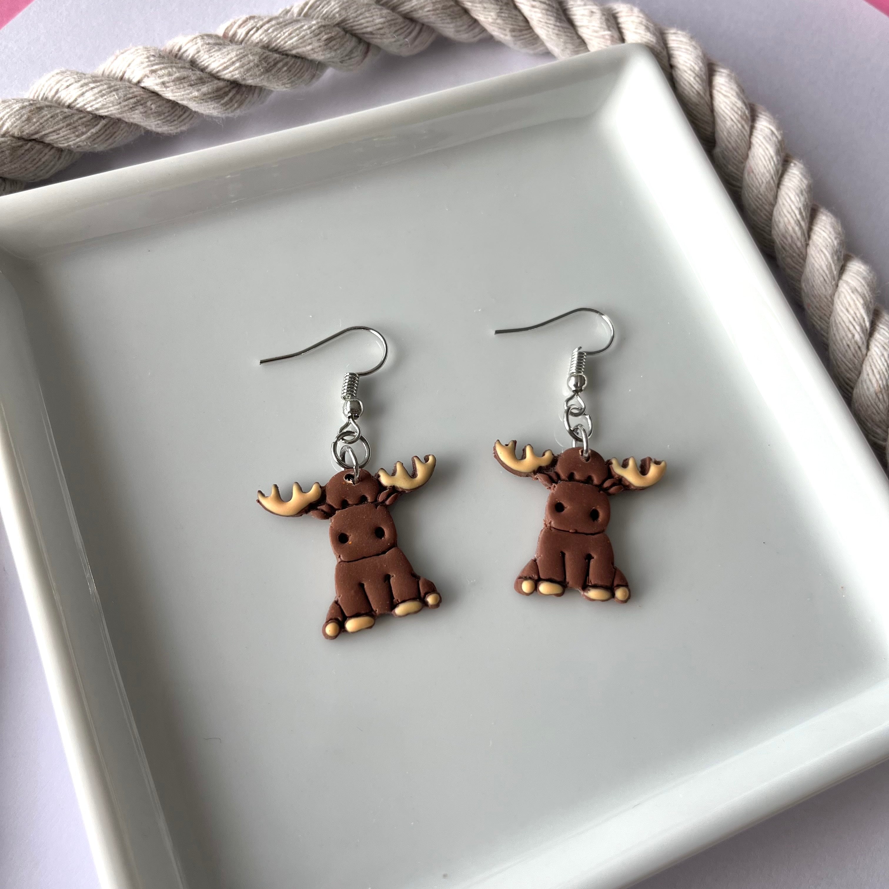 Moose dangles